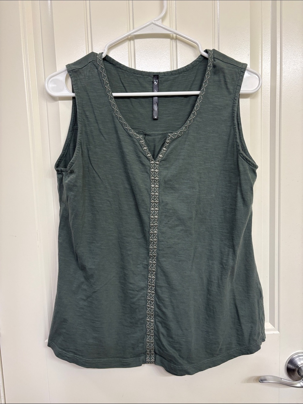 Kühl Olive Green Sleeveless Embroidered-Trim Tank